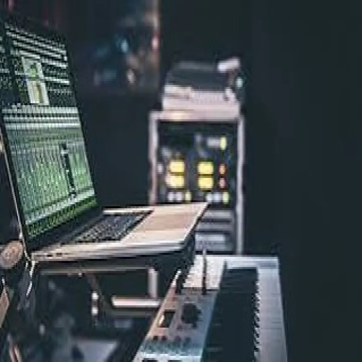 『学芸大学』自己表現『作曲』